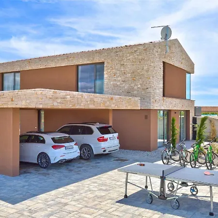Enticing Holiday In With Jacuzzi Brtonigla